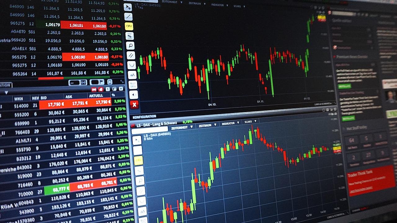 Read more about the article  “Crypto’s New Whale? Biotech Giant Allocates $888M to HYPE Token”